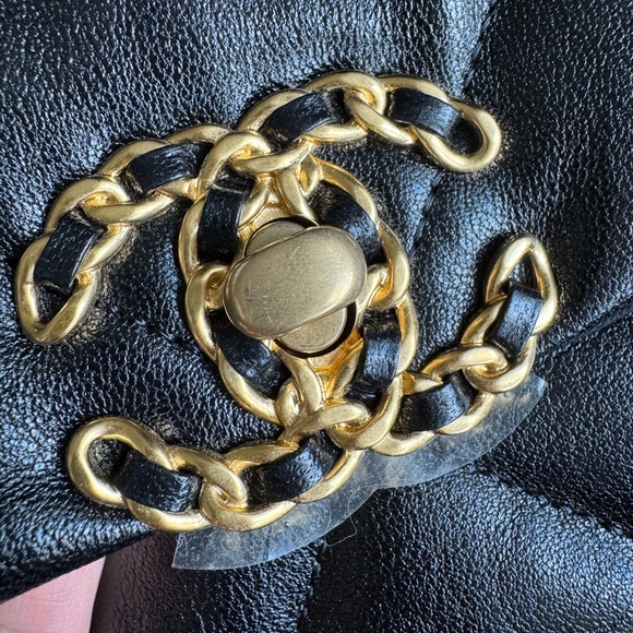 Chanel 19 Shoulder Bag - Picture 7 of 13